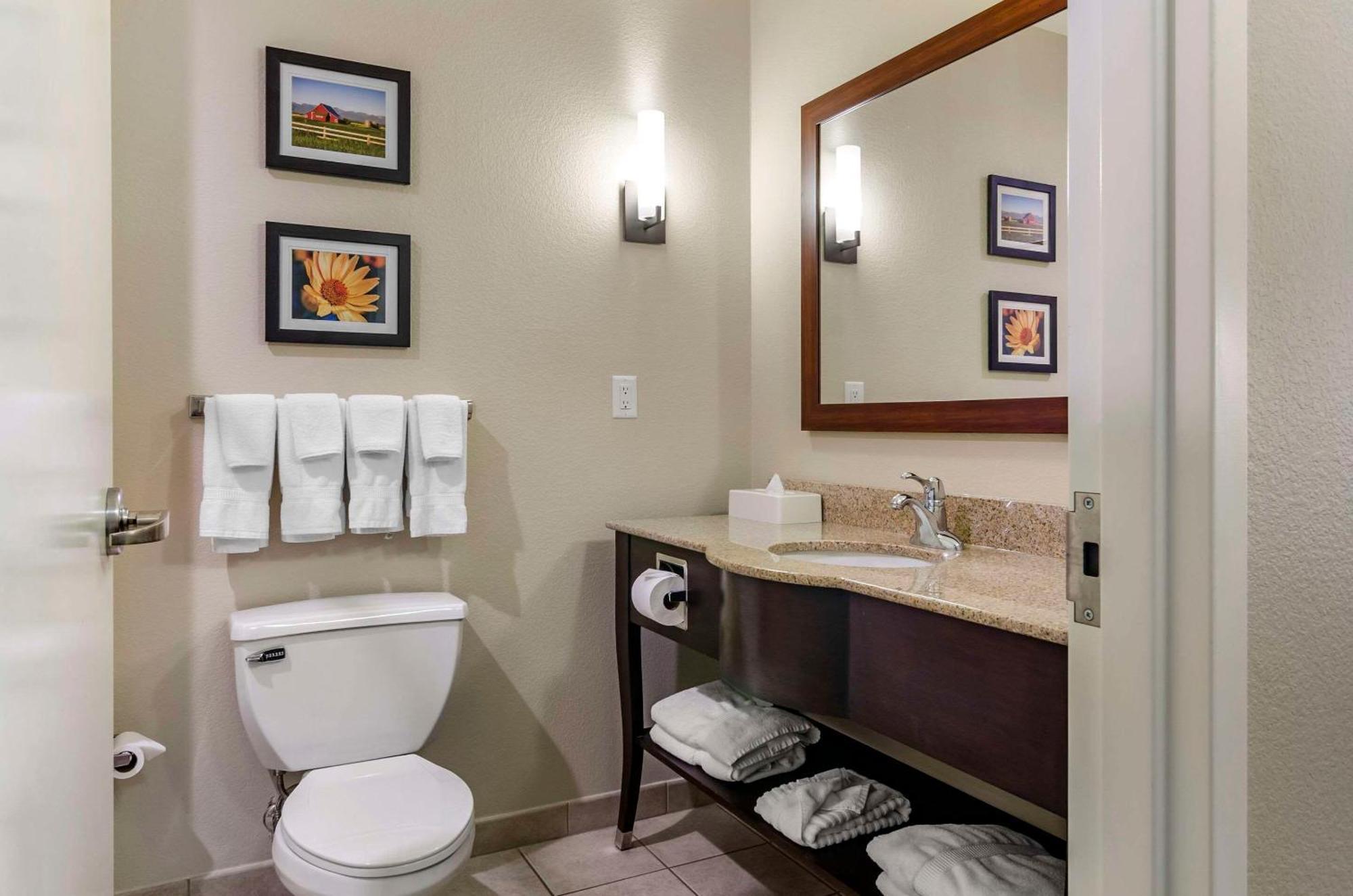 Comfort Suites Helena Airport Eksteriør billede
